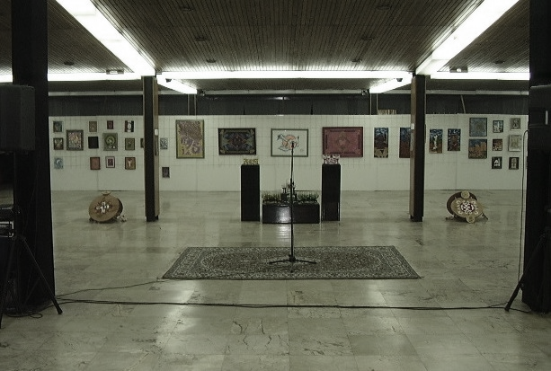 Pred izložbu u Bosanskom kulturnom centru u Sarajevu