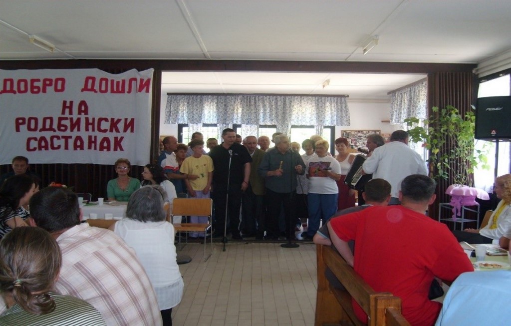 Članovi Fenixa posjećuju korisnike u Jakešu i u drugim prilikama.